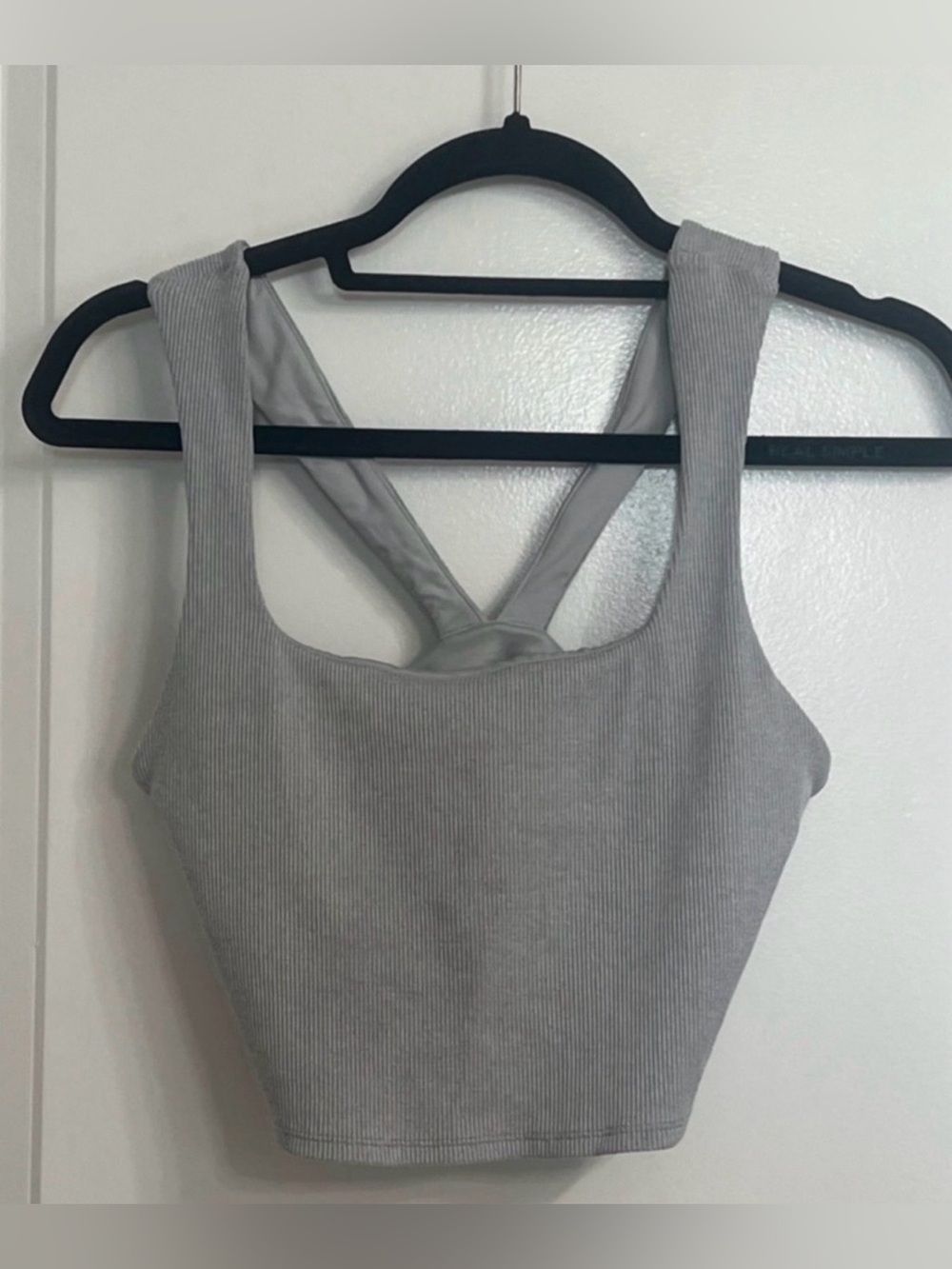 Alo Ribbed Cropped Tank Size Medium - Picture 2 of 4